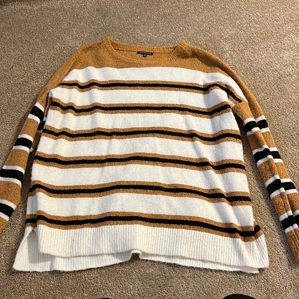 Long sleeve sweater